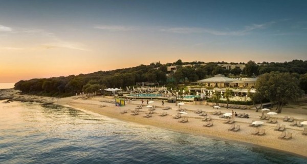 hotel lume aminess aranžmani Novigrad Istra letovanje hrvatska more