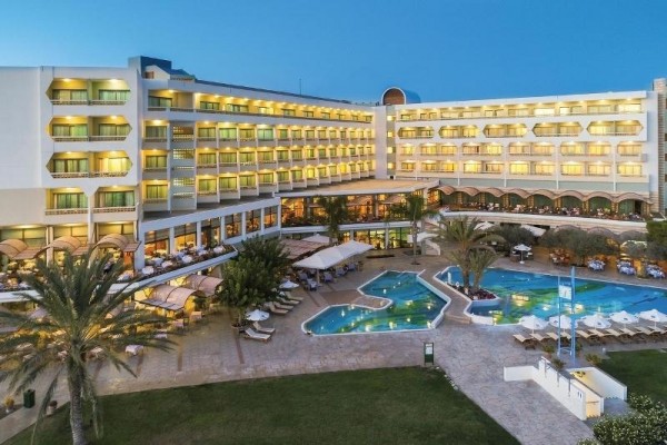 Hotel athena royal beach Pafos Kipar letovanje paket aranžman cena smeštaj