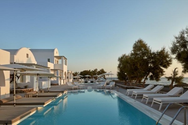 Hotel Costa grand resort spa Kamari Santorini letovanje Grčka ostrva