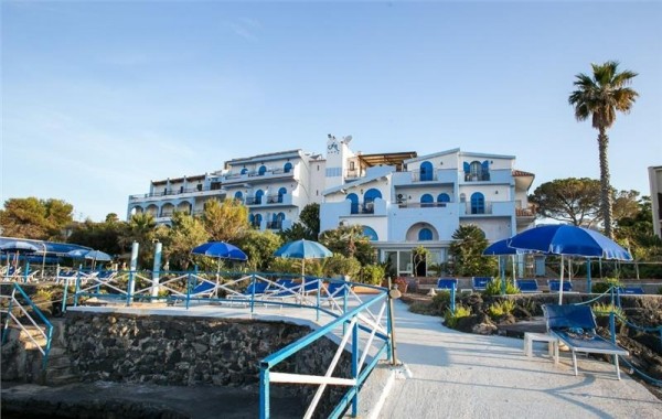 Hotel La Riva Djardini Naxos Sicilija Italija letovanje restoran terasa