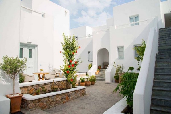 Hotel Makris beach Kamari Santorini letovanje grčka ostrva