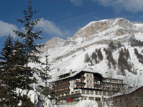 Italija skijanje zimovanje Arabba Marmolada