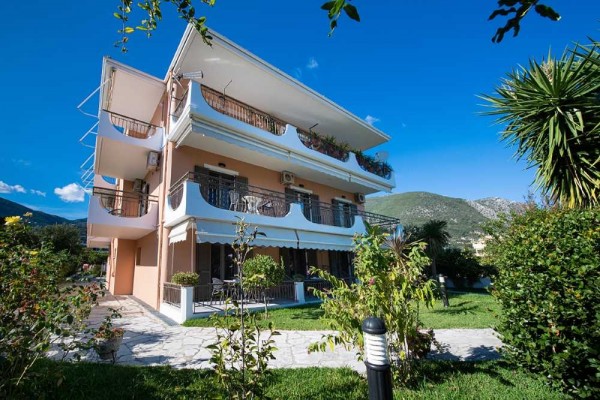 Vila Sunny Garden Nidri Lefkada letovanje Grčka ostrva