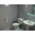 Aparthotel Atrium Zenon Larnaka Kipar more letovanje paket aranžman kupatilo