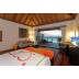 Hotel Meeru island resort spa maldivi aranžman cena smeštaj soba krevet terasa