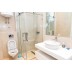 Hotel Ponta Nova Rafailovići letovanje crna gora odmor more kupatilo