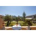 Hotel Rossis Mesongi Krf letovanje more Grčka ostrva avionom terasa dvorište
